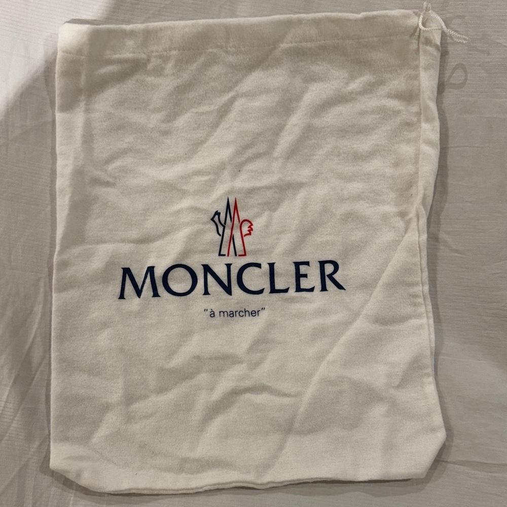 Moncler White Logo Drawstring Bag - Picture 3 of 4